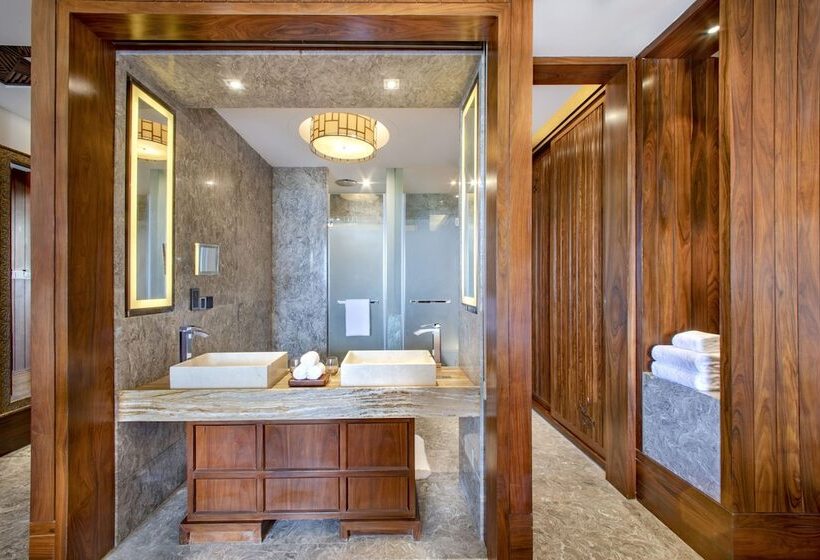 Номер Deluxe Вид на Сад, Fairmont Sanya Haitang Bay