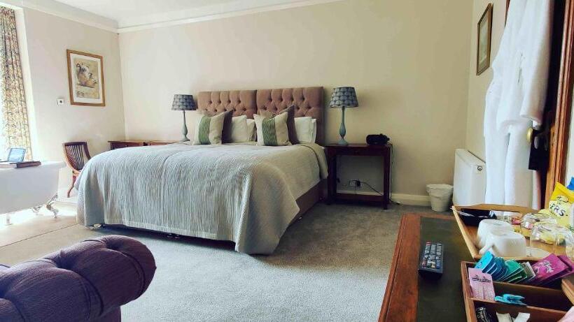 Номер Deluxe, Luxury Bed And Breakfast At Bossington Hall In Exmoor, Somerset