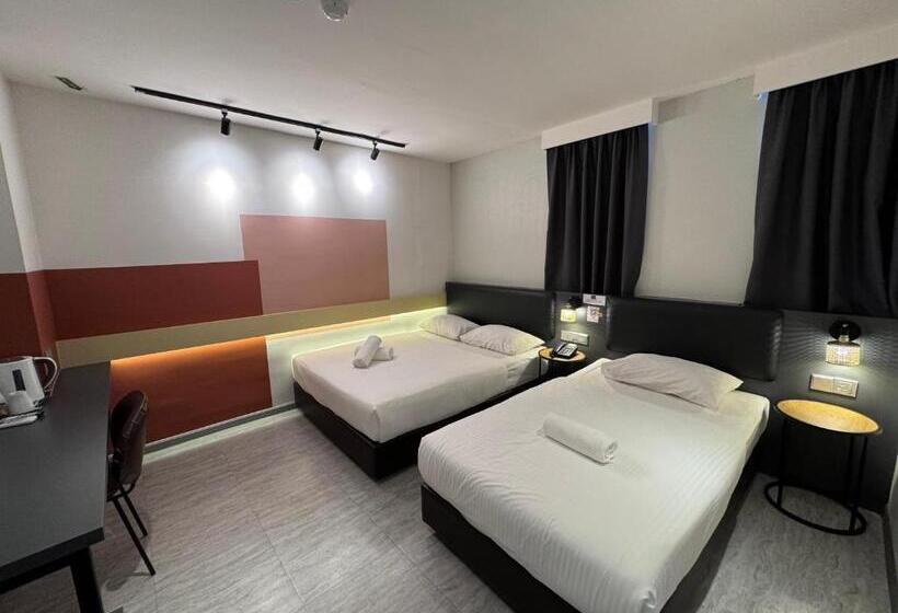 Трехместный Номер Deluxe, Woco Boutique Hotel Kinrara