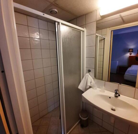 Номер Стандарт, Sunndalsøra Hotell