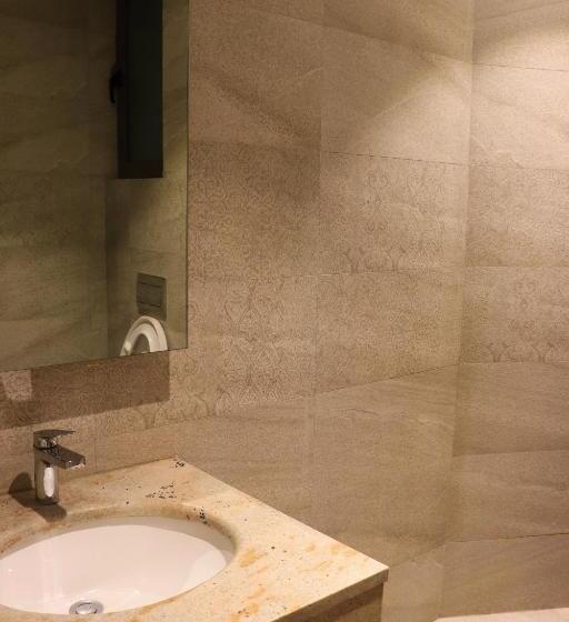 اتاق استاندارد, The Blue Jay Hostel