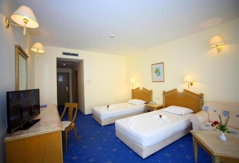 Номер Стандарт Вид на Бассейн, Duni Marina Royal Palace Hotel   Ultra All Inclusive