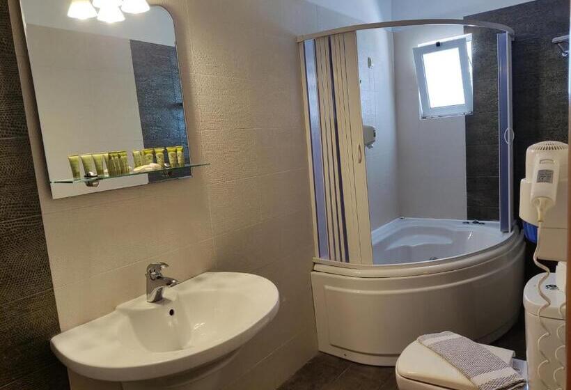 Junior Suite Vista Montanha, Grand Olympic Hotel Loutraki