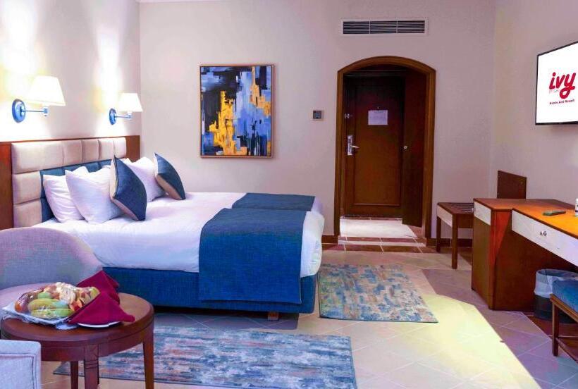 اتاق استاندارد سه نفره, Ivy Cyrene Island Aqua Park Resort