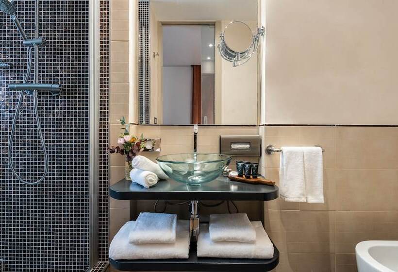 패밀리 룸, Leonardo Boutique Hotel Rome Termini