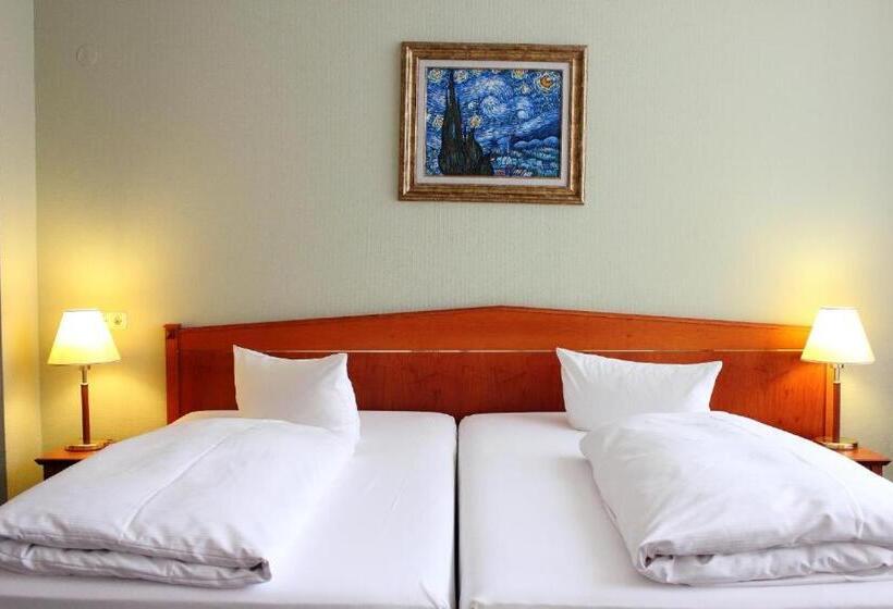 اتاق استاندارد سه نفره, Wyndham Garden Berlin Mitte
