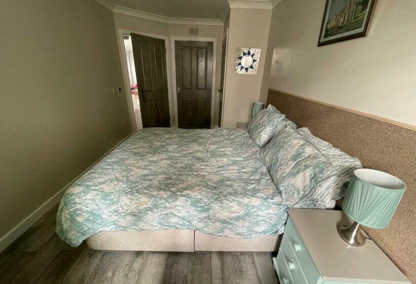 Номер Стандарт, Saorsa House Culross