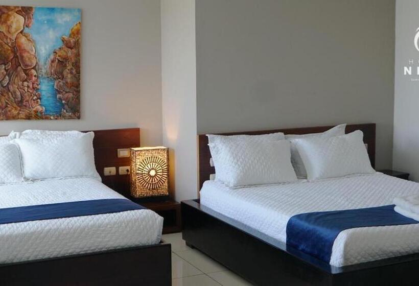 Номер Deluxe, Las Ninfas