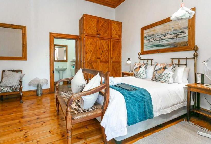 Номер Стандарт, Ravenscliff Manor