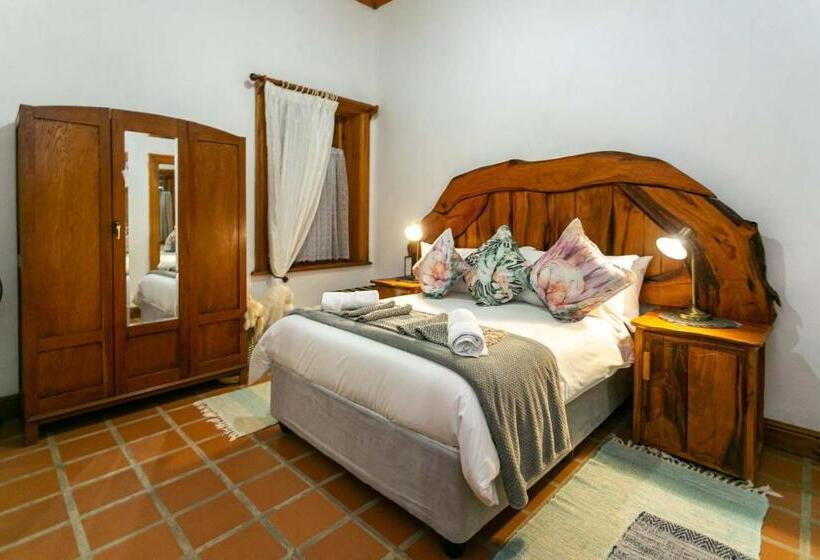 Семейный Номер, Ravenscliff Manor