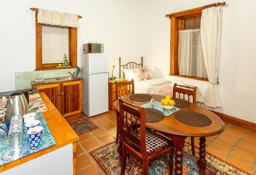 Семейный Номер, Ravenscliff Manor
