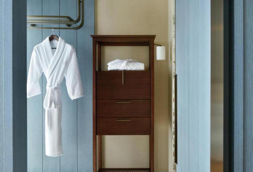 Номер Deluxe Кровать Кинг с Видом, 深圳湾安达仕酒店 Andaz Shenzhen Bay