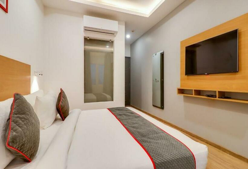 Трехместный Номер Deluxe, Super Townhouse Jashn