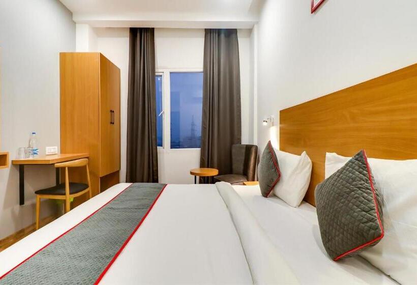 Трехместный Номер Классика, Super Townhouse Jashn