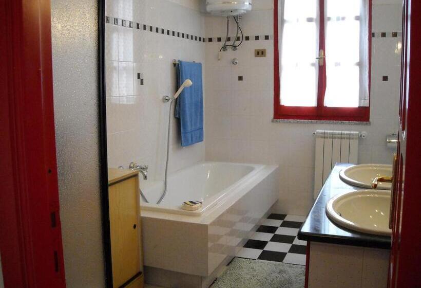 Номер Стандарт Трехместный, B&b I Mari