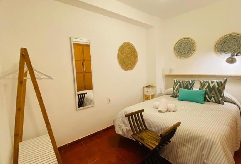 اتاق اکونومی, Hostel Plaza Mayor Corredera