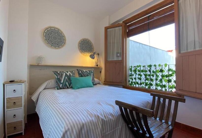 اتاق اکونومی, Hostel Plaza Mayor Corredera