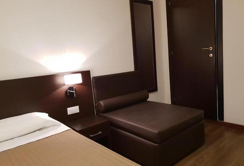 Standardzimmer, Diamante