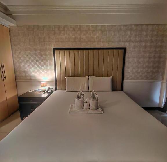 Номер Стандарт, S And M Hotel Inc