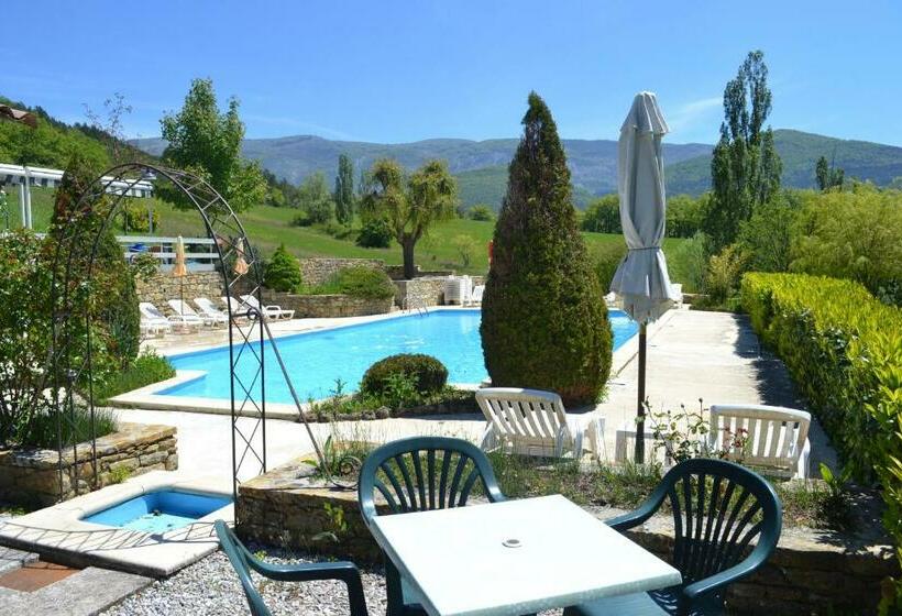 Номер Стандарт, Auberge Les Sibourgs
