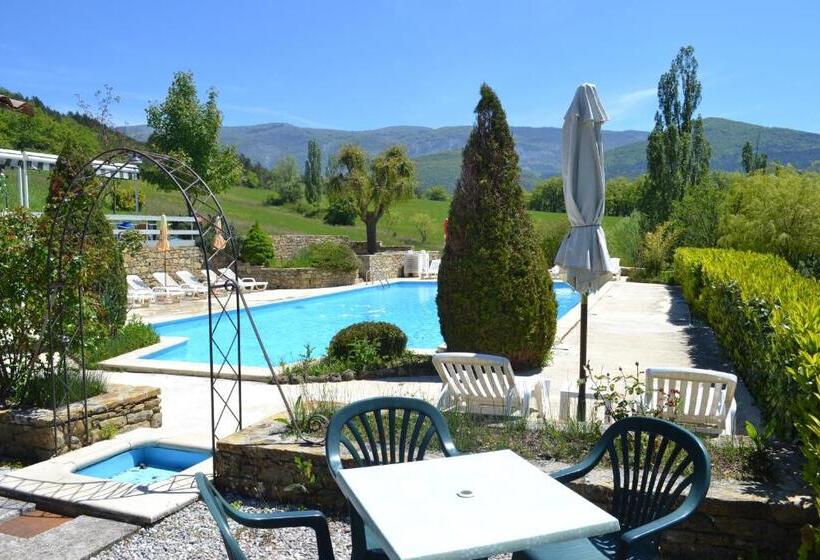 Четырехместный Номер Стандарт, Auberge Les Sibourgs
