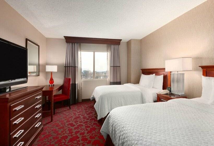 장애인을 위한 스위트, Embassy Suites By Hilton Dulles Airport
