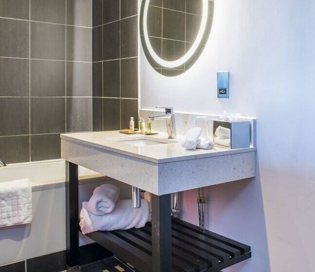 Полулюкс, Doubletree By Hilton Hotel Bristol South   Cadbury House