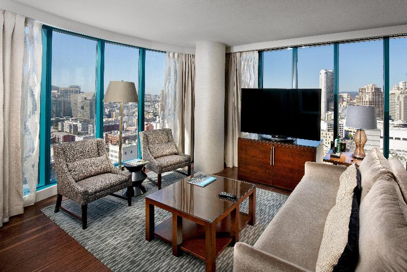 מיטת קינג בסוויטה, Intercontinental San Francisco, An Ihg