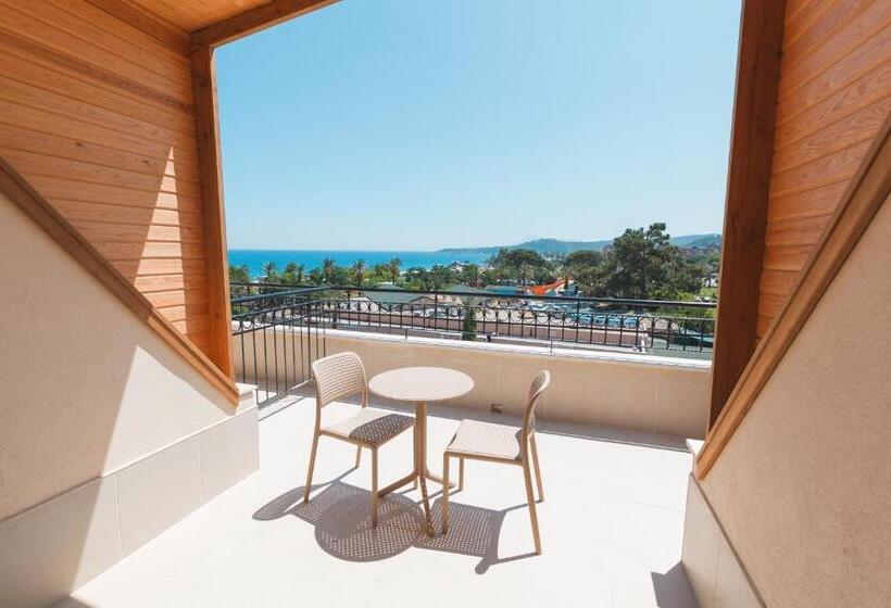Cameră Triplă Standard, L'Oceanica Beach Resort