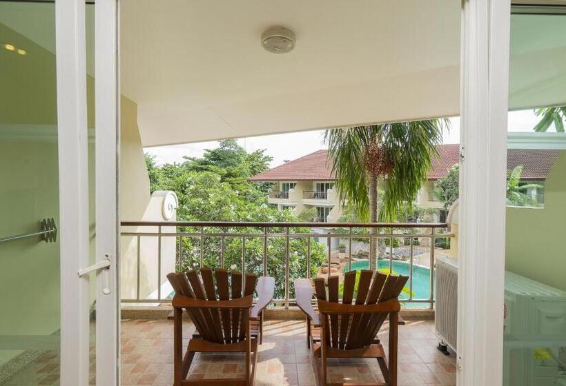 Полулюкс Вид на Бассейн, Bella Villa Cabana