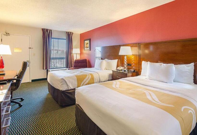 Номер Стандарт 2 Двуспальные Кровати, Quality Inn Christiansburg  Blacksburg