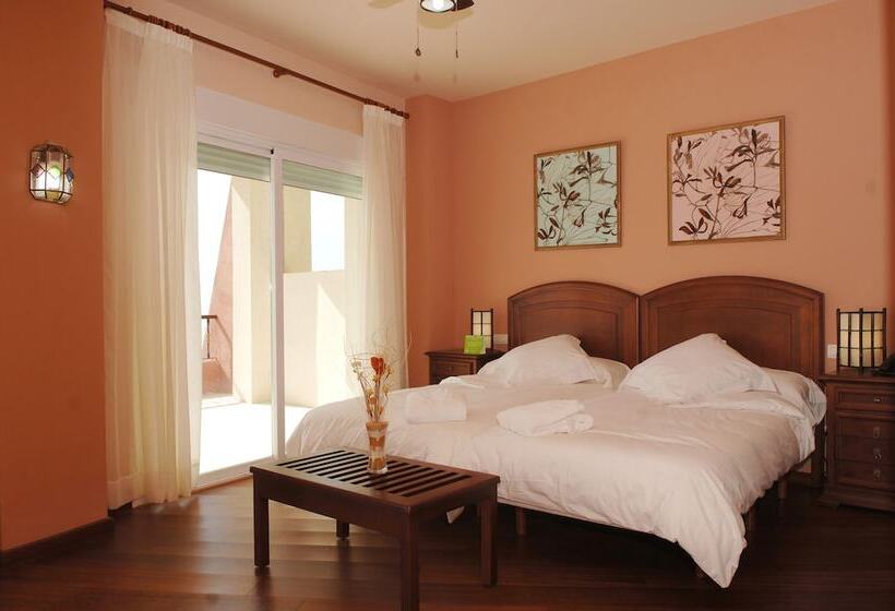 Семейный Номер, Wellness Marbella Hills