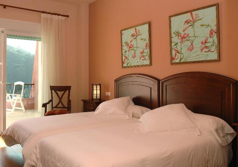 Номер Стандарт Трехместный, Wellness Marbella Hills