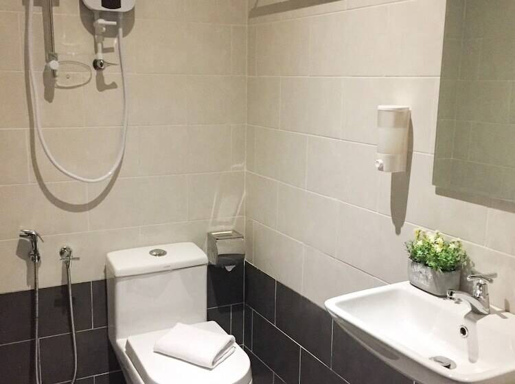 Номер Стандарт, Square Inn