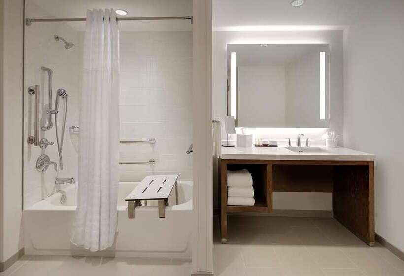 스위트 킹사이즈 침대, Home2 Suites By Hilton Pompano Beach Pier