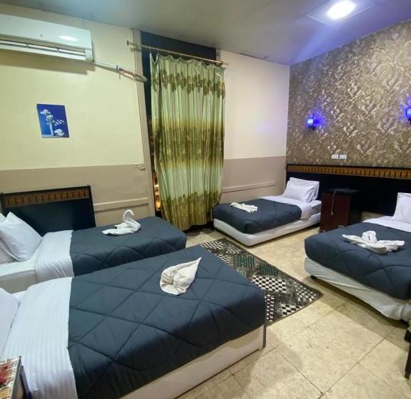 اتاق استاندارد سه نفره, One Season Hostel