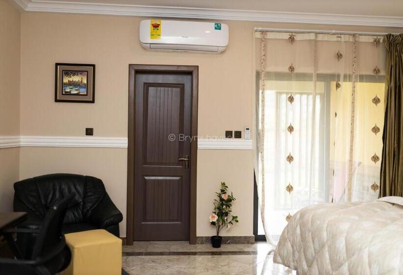 Президентский Люкс, Brynx Haven   Cape Coast