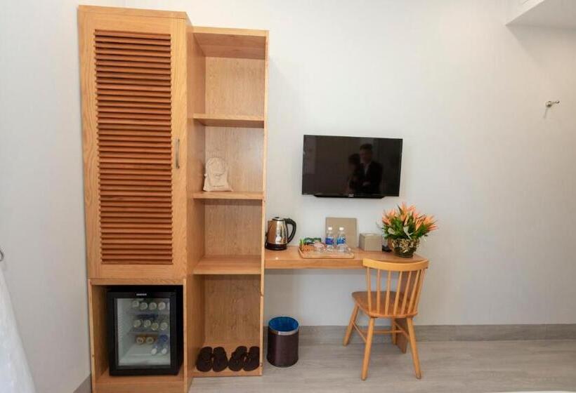اتاق لوکس, La Casa Tuy Hòa