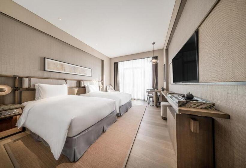 Номер Deluxe Вид на Сад, Ocean Spring Resort Chengdu   Mgallery