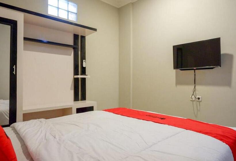 Номер Стандарт, Reddoorz Plus Near Jogja City Mall 5