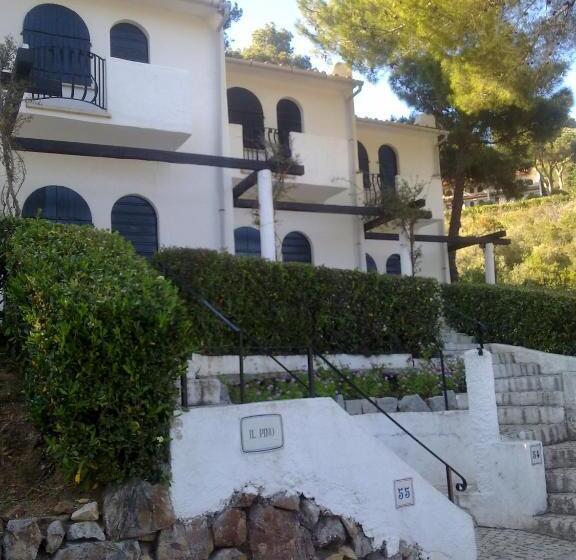 اتاق استاندارد چهار تخته با چشم‌انداز دریا, Cala Di Mola