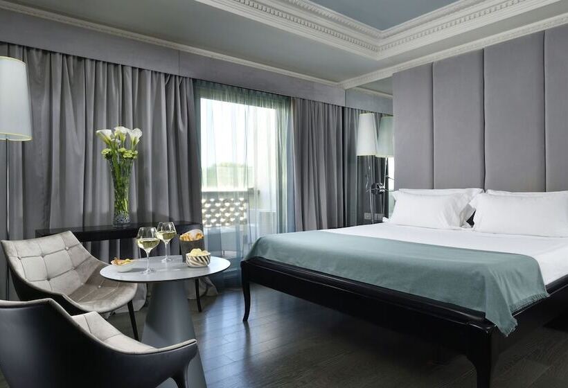 Suite Junior, Leon S Place Hotel In Rome