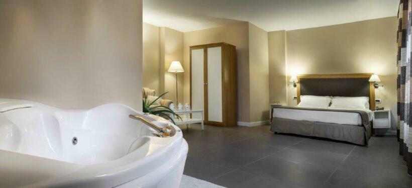Люкс с гидромассажем, Relais Le Felci Executive Suite Spa