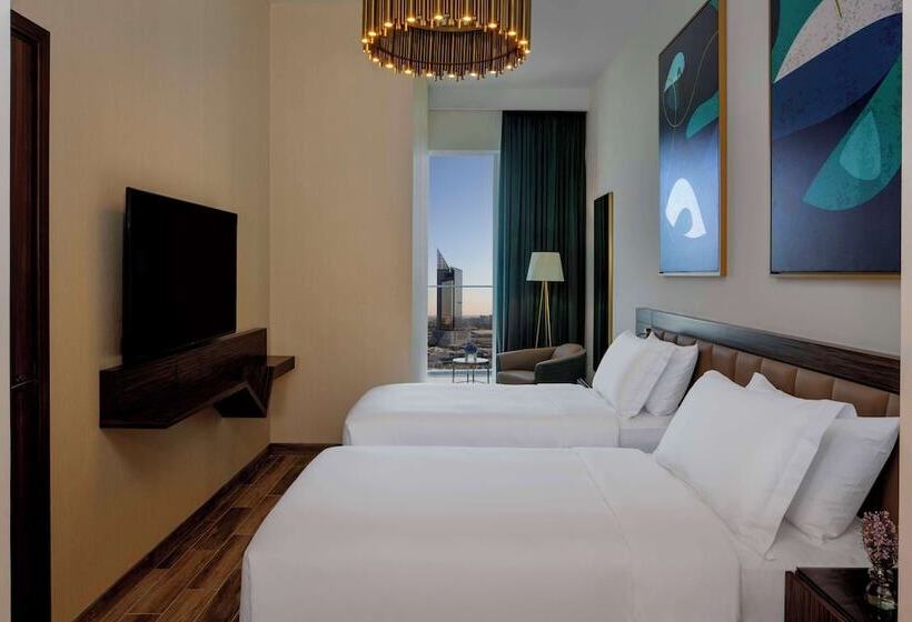 Апартаменты Superior 3 Спальни, Avani Plus Palm View Dubai Hotel & Suites