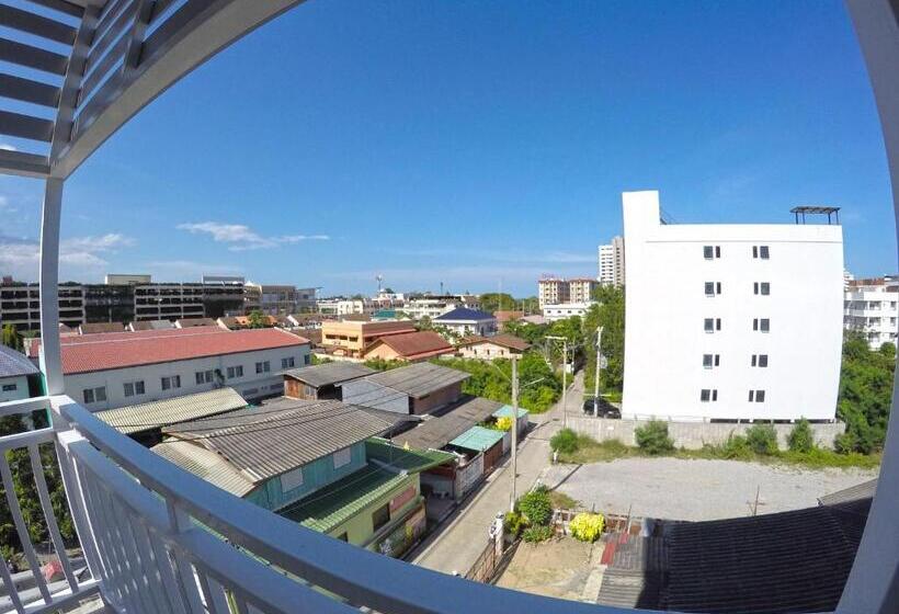 اتاق استاندارد با بالکن, Baan Yokmhanee