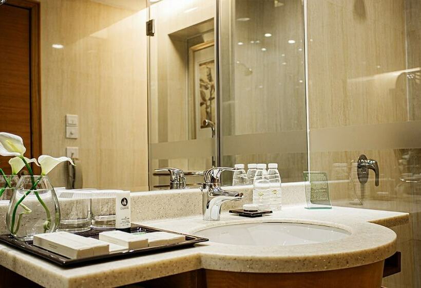 Номер Deluxe, Grand Cypress Teda Dalian