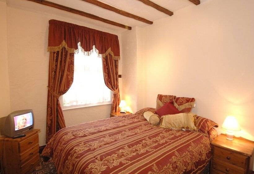 Номер Стандарт, The Old Crown Coaching Inn