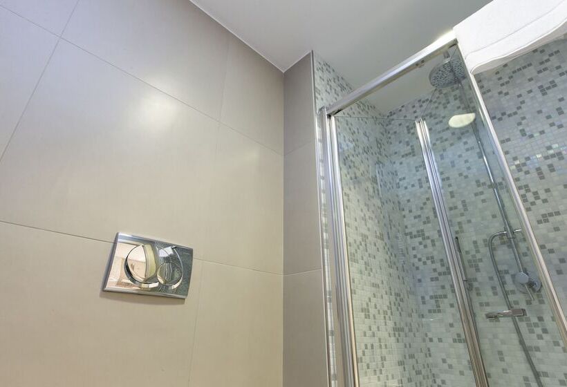 Номер Superior, Just Hotel Lomazzo Fiera