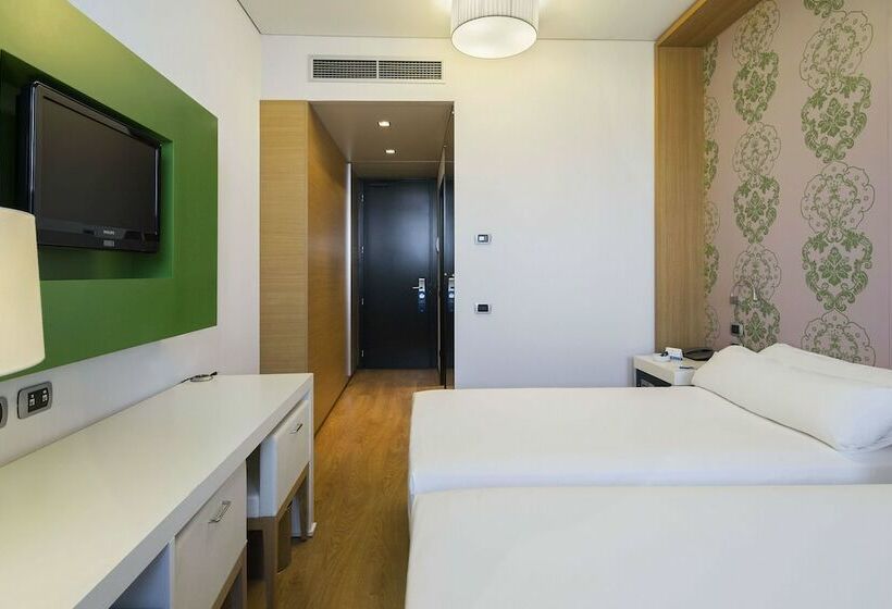 Номер Стандарт, NH Milano Fiera