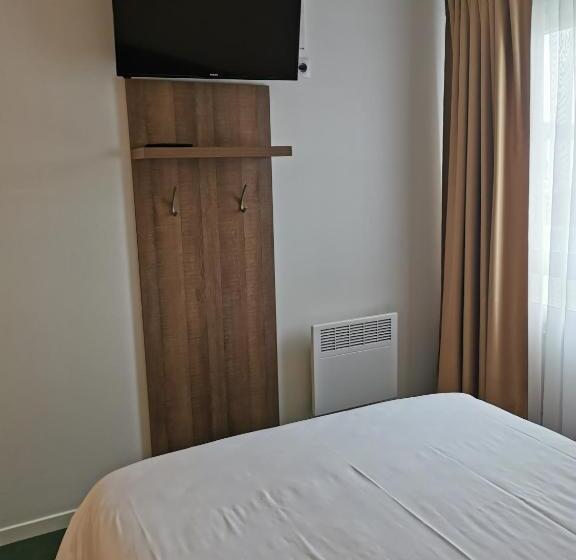 Номер Стандарт, Fasthotel Paris Ouest Bouafle